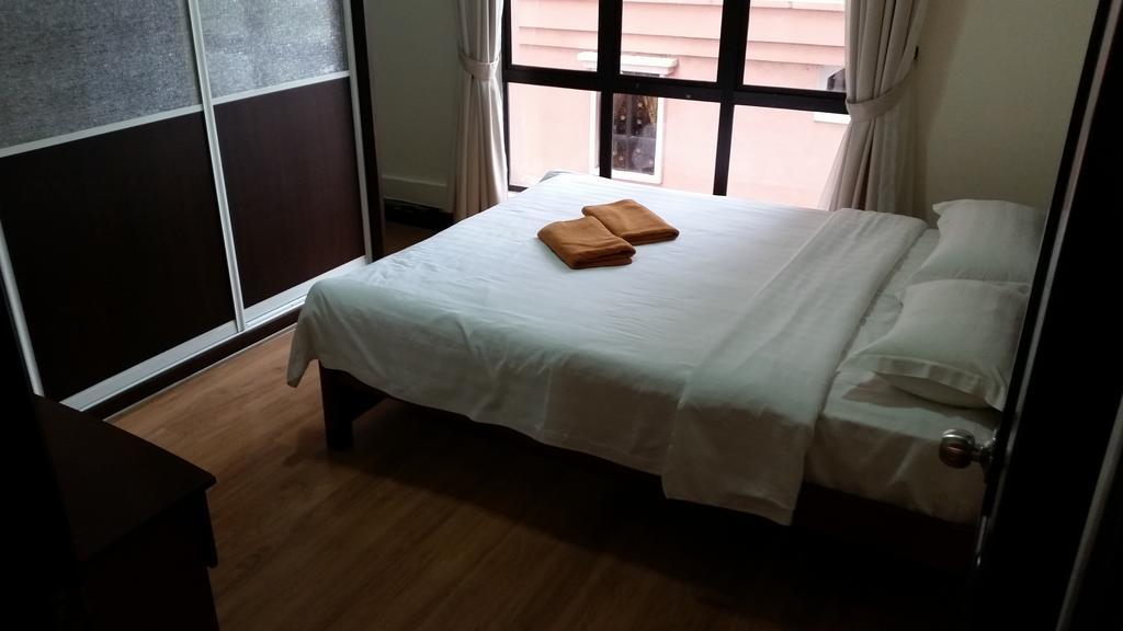 Marina Court Kota Kinabalu- Bigger Group Stay Together- 6 Bedroom Apartments Habitación foto